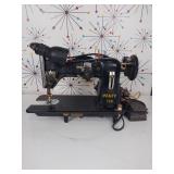Pfaff 130 Sewing Machine - PARTS ONLY