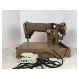 Singer 306W Sewing Machine with Pedal - TESTED