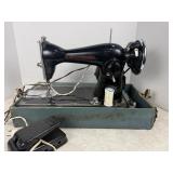 Commander Sewing Machine - TESTED