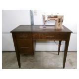 Singer 401A Sewing Machine in Cabinet