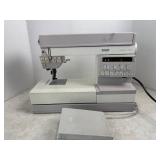 PFAFF Creative 1371 Sewing Machine with Case