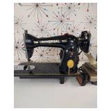 Universal Deluxe Sewing Machine with Pedal TESTED