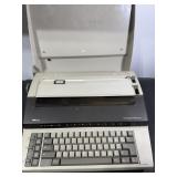 Sears SR1000 The Electronic III Typewriter