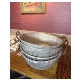5 Aluminum 15' 11 Qt Colanders
