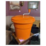 Dynamic E20 5-Gal Salad Spinner