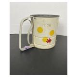 Androck Yellow Polka Dot Flour Sifter