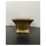 Swetye Salem Ohio Weeping Gold Pedestal Planter