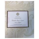 Anna Griffin Ivory Damask Paper