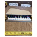 Jaymar Toy Grand Piano Tabletop Rainbow Songbook
