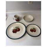 China Pearl Apple Pattern Casuals Dinnerware Set