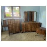 Kroehler French Provincial Bedroom Furniture Set
