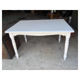 White Painted Wooden Dining Table Turned Legs