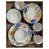 Heritage Mint Orchard Jubilee Dinnerware