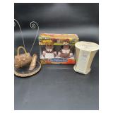 Pilgrim Salt & Pepper, Yankee Candle Decor