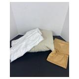 Mixed Size Sheets & Pillowcases