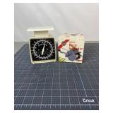 Fairgrove Scale & Norpro Bean Frencher