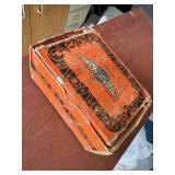 DURHAM'S Product No. 170 Box with Assorted Metal H