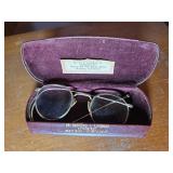 Vintage Eyeglasses with Optometrist-Branded case
