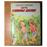 Trixie Belden and the Gatehouse Mystery by Whitman