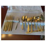 Lifetime Stainless Utensil Set - holder NOT included - 2 knives are cracked