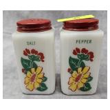 PAIR OF 4' MCKEE TIPP CITY SHAKERS