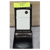 ZIPPO 'REGULAR WHITE MATTE' CIGARETTE LIGHTER