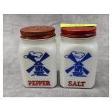 SET OF 3' HAZEL ATLAS 'WINDMILL' SHAKERS