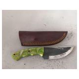 Knife w/ 4” blade and sheath