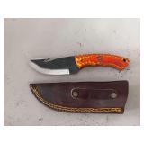Knife w/ 4” blade and sheath