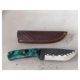Knife w/ 4” blade and sheath