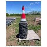 25 Traffic Cones