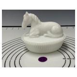 Horse on Split Rib Base