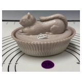 Squirrel on Ribbed Base