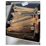 Tray Hardware Components