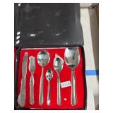 MHSCUTLERY Flatware Set for 6 in Packaging