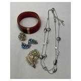Jewelry Lot: Earrings, Necklace, Brooch