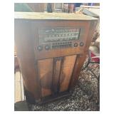 Wooden Floor Console Radio Cabinet