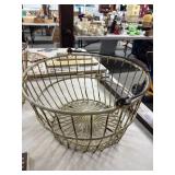 Metal Wire Basket with Swing Handle
