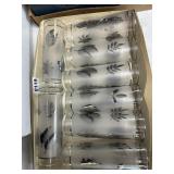 8 Frosted Leaf Pattern Tumblers