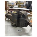 Cast Iron Bench Vise with Swivel Base