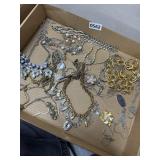 Vintage Costume Jewelry Necklaces & Chains