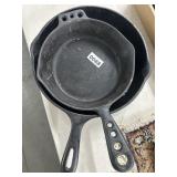 Lodge & Nordic Ware Cast Iron Skillets Set