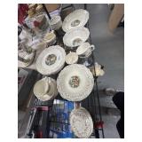 Homer Laughlin Virginia Rose Dinnerware Set