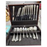 1847 Rogers Bros IS Flatware Set in Box