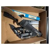 Fixed Blade Knives with Sheaths