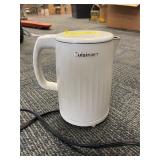CUISINART ELECTRIC KETTLE