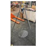 TRIPOD FIRE PIT GRILL WITH BAG