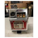 VINTAGE SMALL SLOT MACHINE