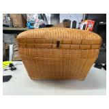 VINTAGE WICKER PICNIC BASKET