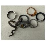 ASSORTED SIZED RINGS